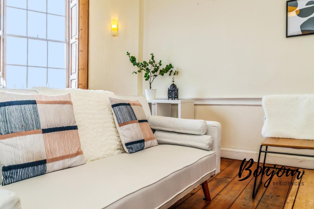 Apartment New Town 3br-1ba, St. James Centre - Free Parking By Bonjour Residences Edinburgh