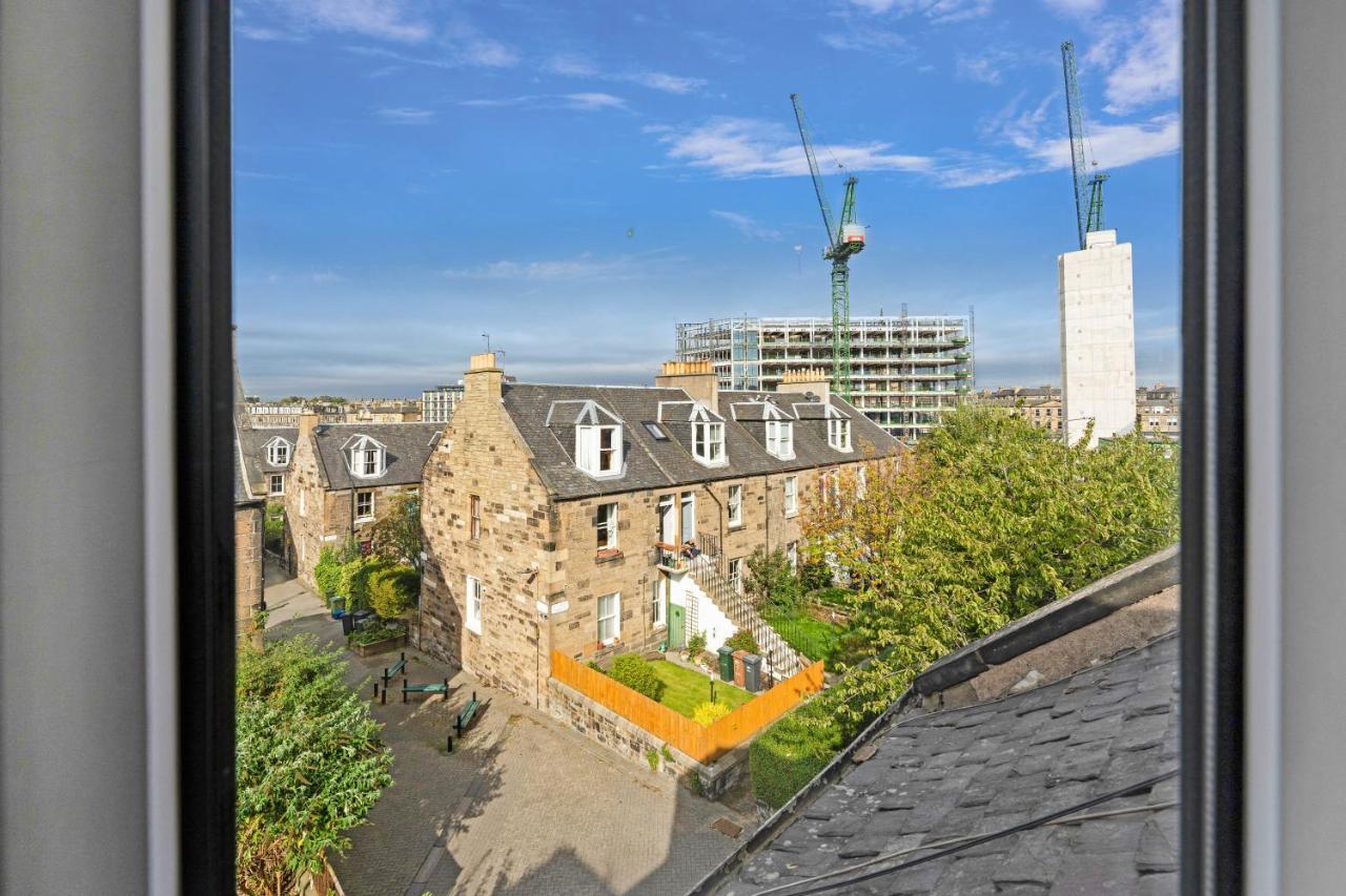 Stunning City Centre Town House City Centre Holiday home Edinburgh
