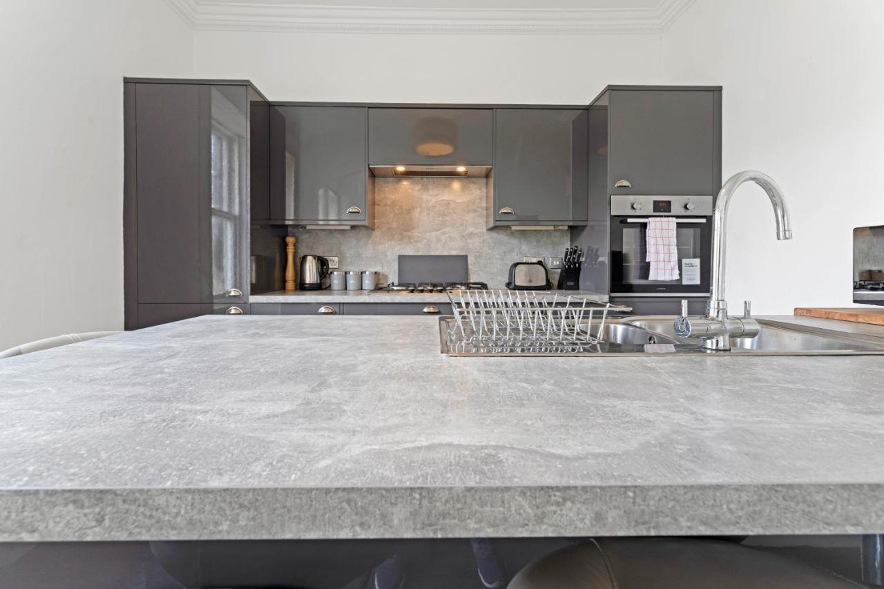 Stunning City Centre Town House City Centre Holiday home Edinburgh