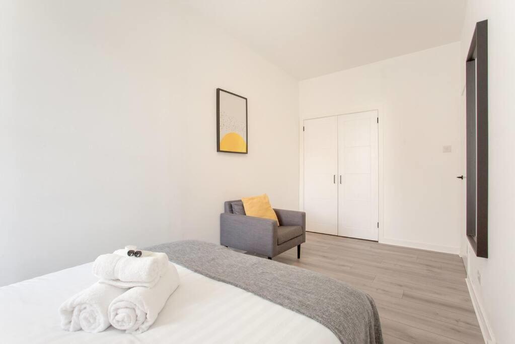 Apartment Modern & Bright 1 Bed For 4 Close To Centre! Edinburgh