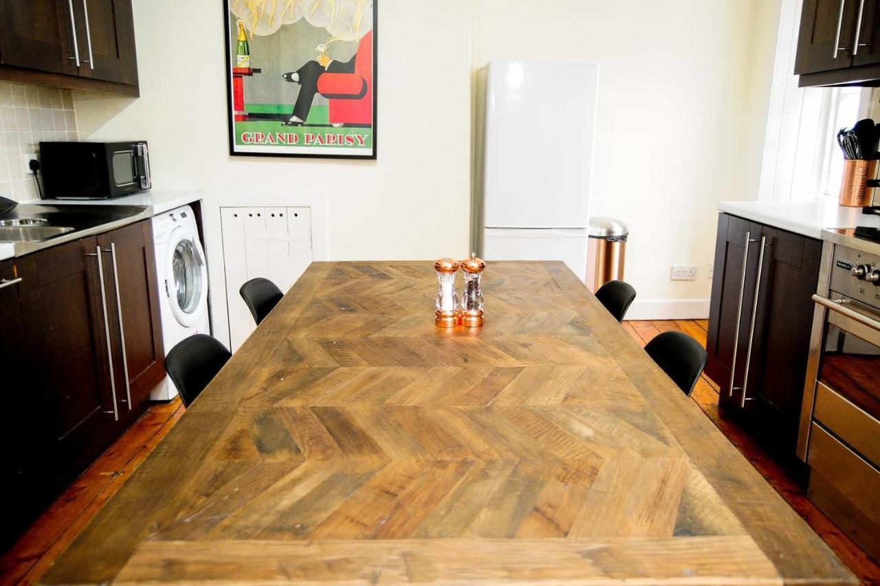 Beautiful Bohemian 2br Flat In The Cowgate * Edinburgh