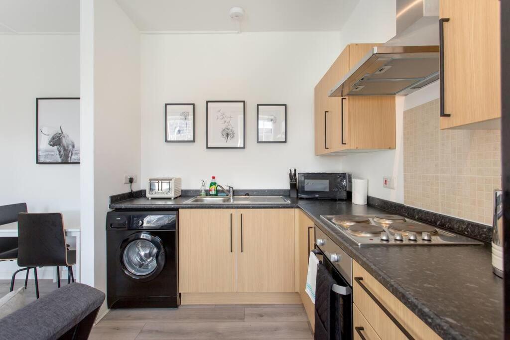 Modern & Bright 1 Bed For 4 Close To Centre! Apartment Edinburgh