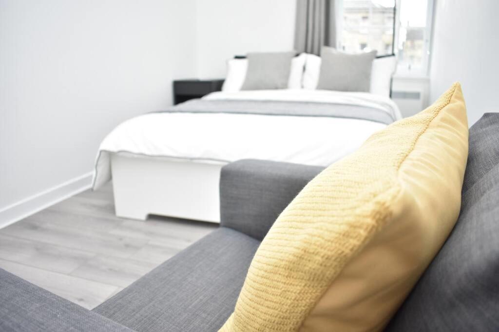 Apartment Modern & Bright 1 Bed For 4 Close To Centre! *