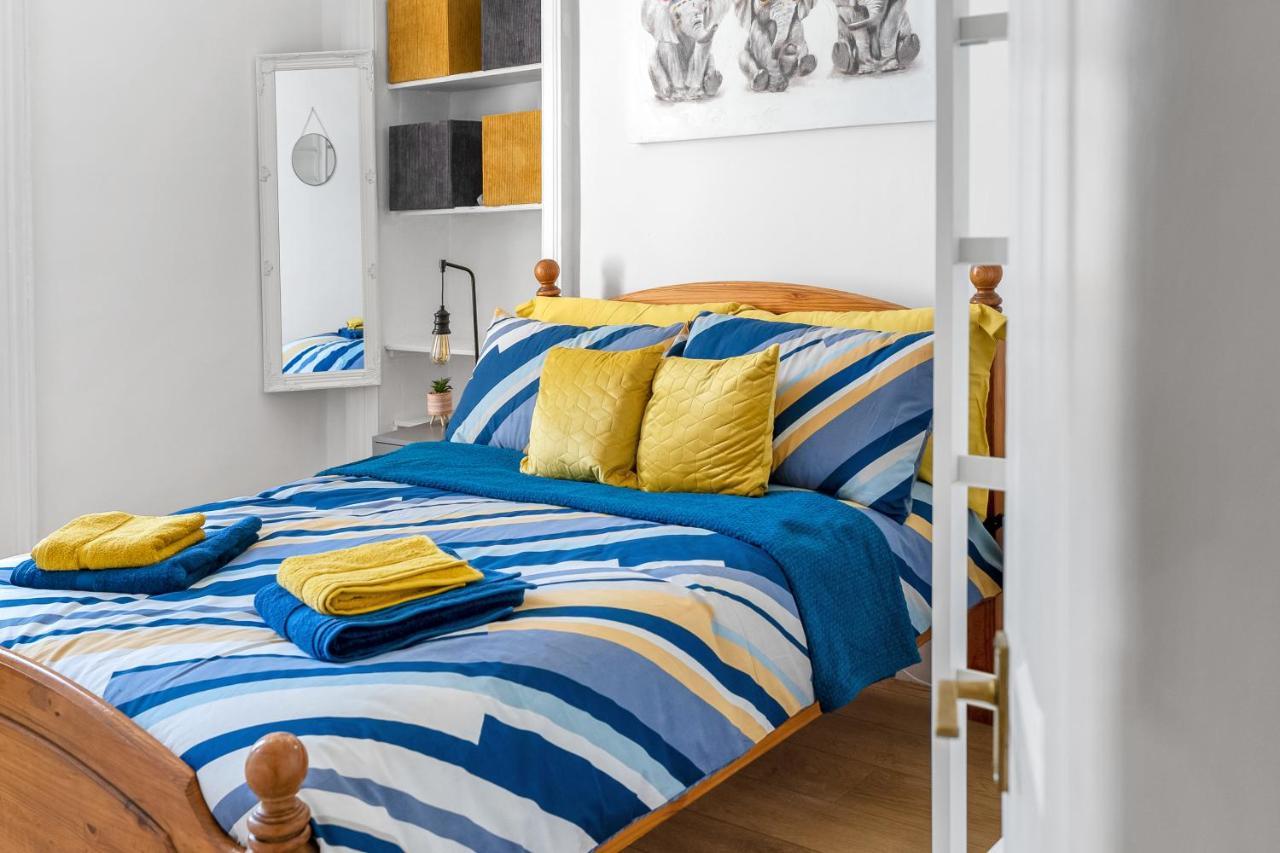 Apartment Cosy 1 Bed Main Door In Lovely Leith, Favourite For Tourists, Relocation, Businesses, Long Stays Welcome Edinburgh