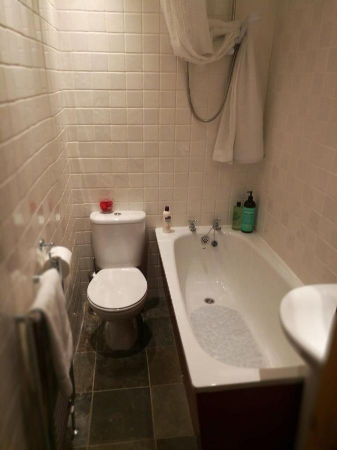 Fringe Base With Garden Near The Meadows * Edinburgh