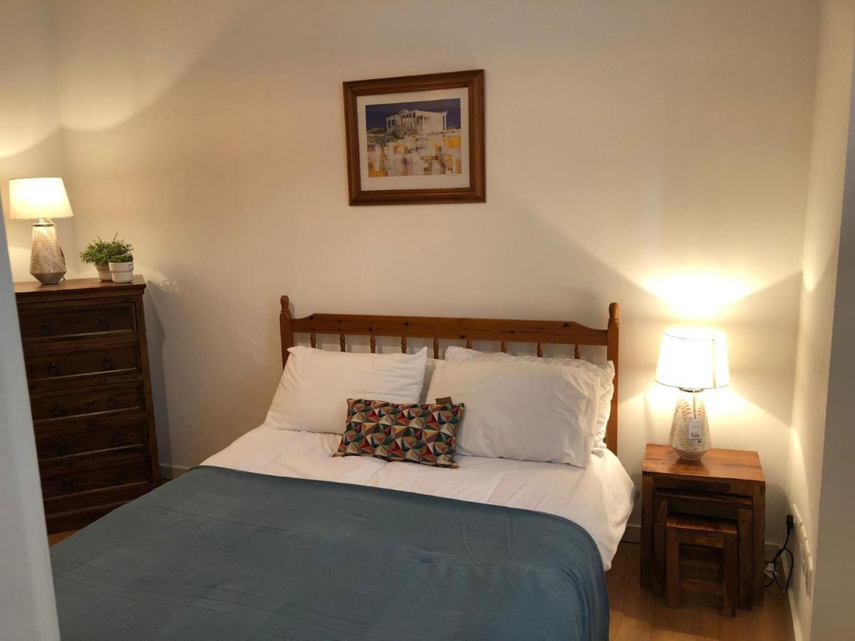 The Edmonstone's Apartment Edinburgh