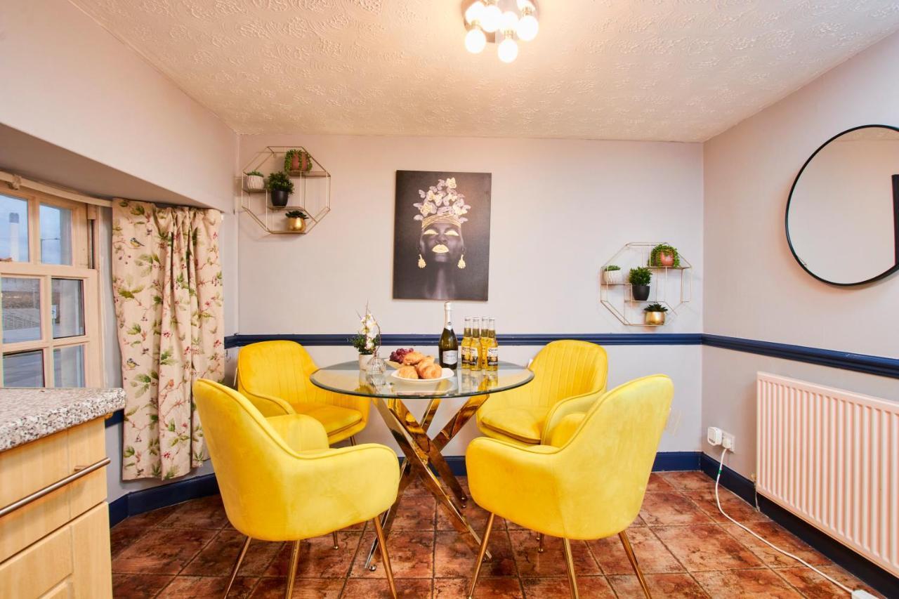 Apartment The Stunning Duplex Sleeps 8 *
