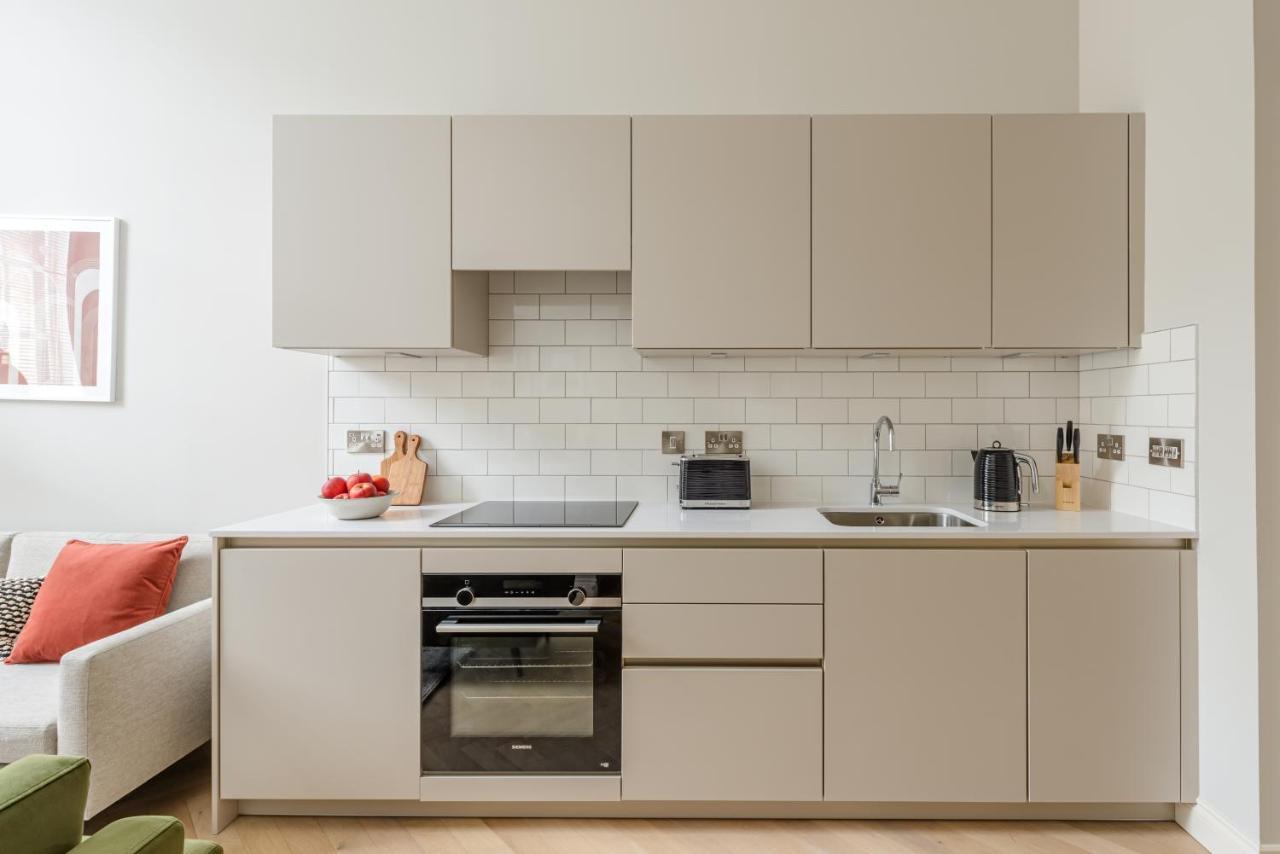 Museum Apartment *