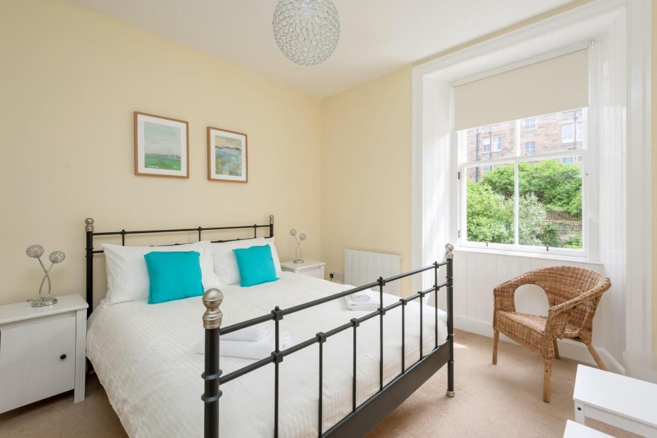 Cosy 1 Bedroom Flat With View Of Union Canal Apartment