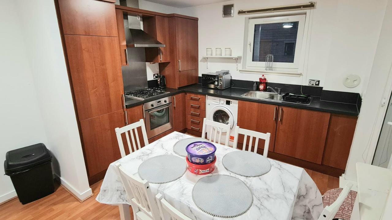 Lovely 3 Bedroom Apartment - Free Parking Apartment EDI