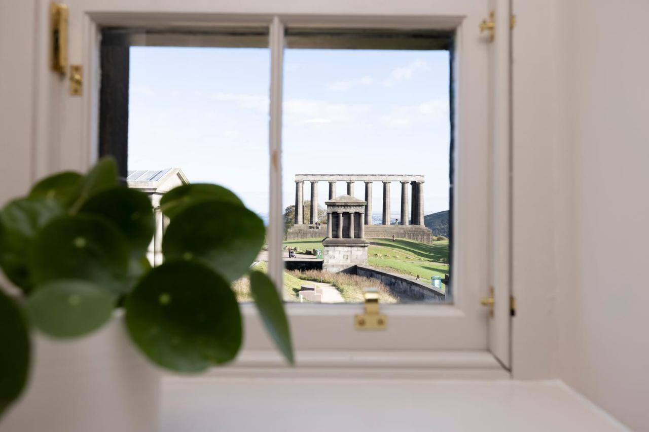 Joivy Observatory House & *