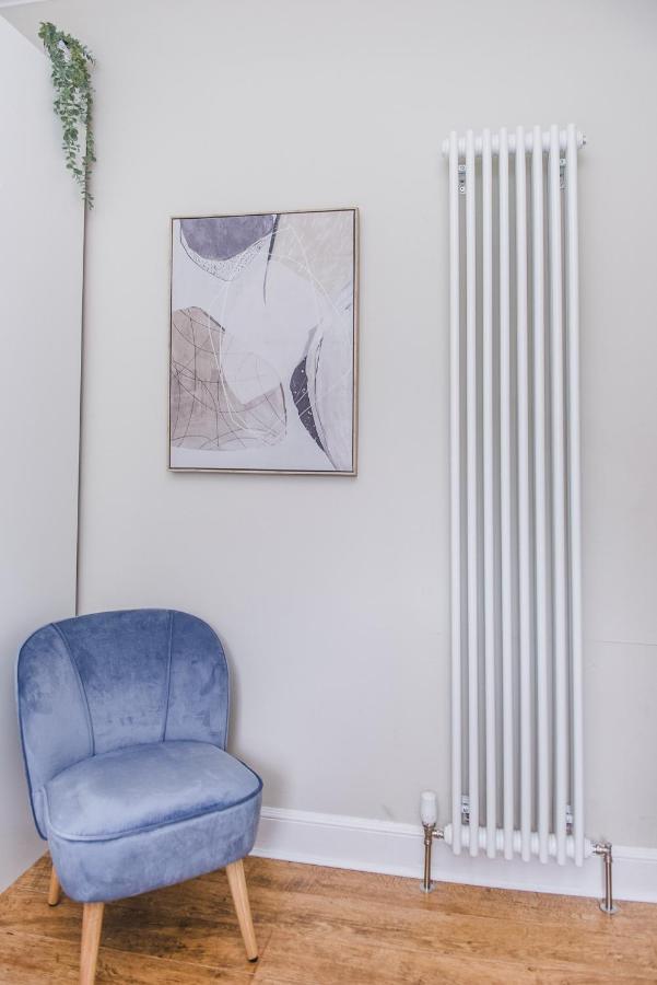 New Sleek 1bd Centre * Edinburgh