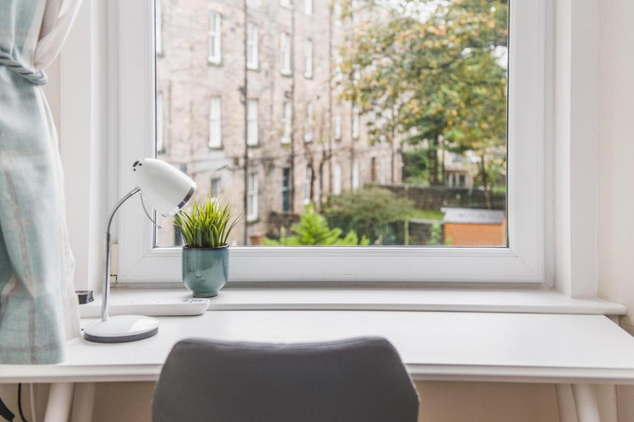 New Sleek 1bd Centre * Edinburgh
