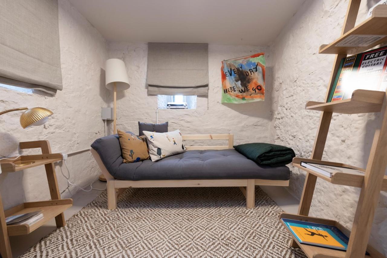 Joivy Observatory House & Holiday home *
