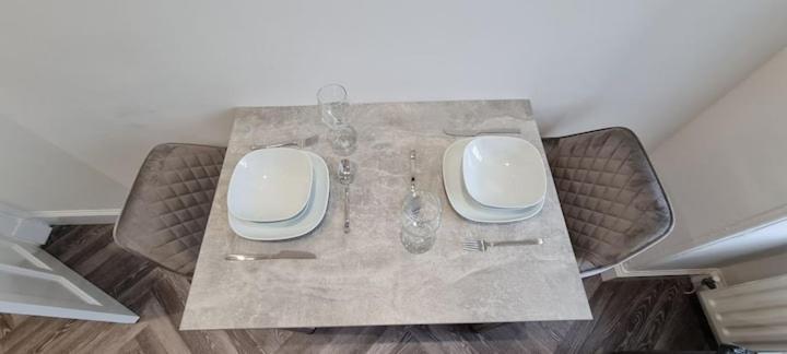 Castle Terrace 1 Bed Looking Onto Castle - Sleeps Upto 4 Apartment *