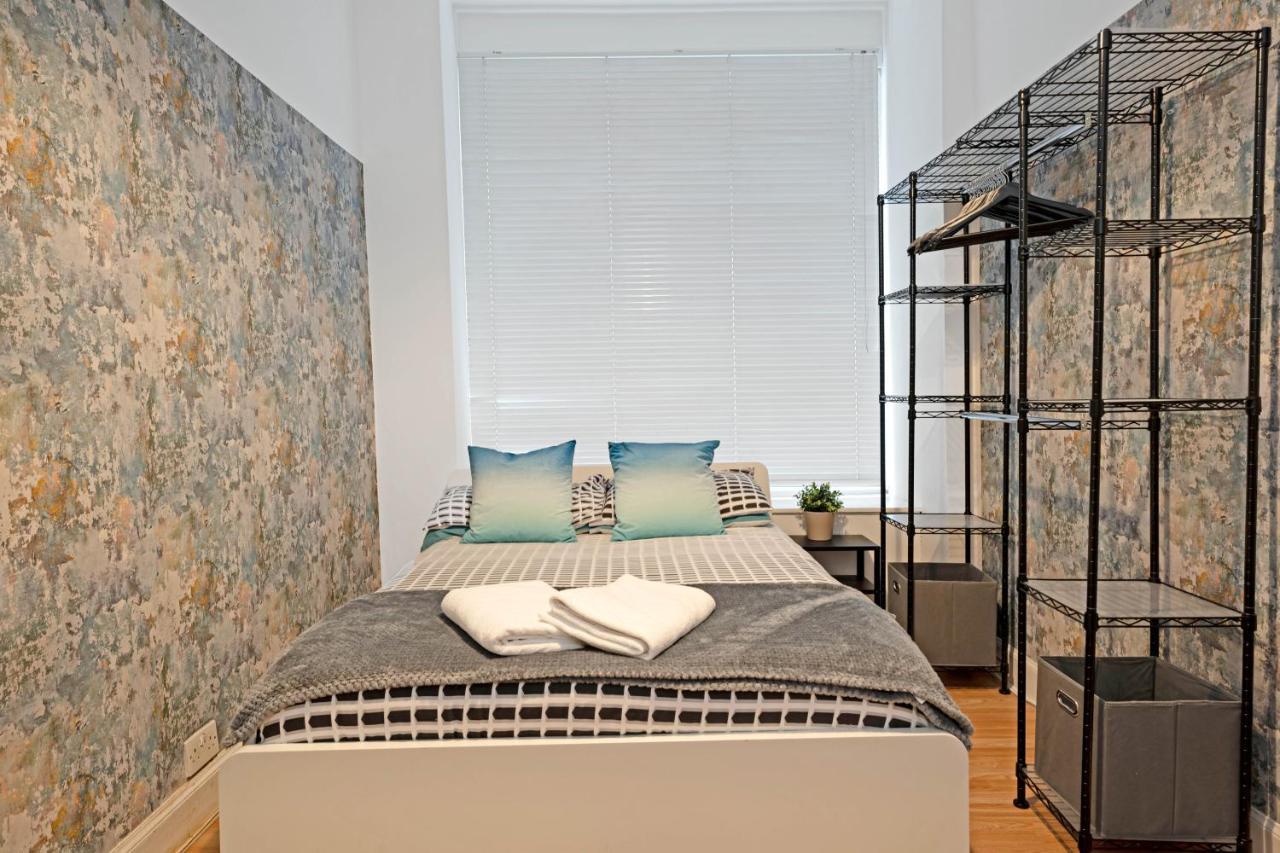 And Modern With A Garden Apartment EDI