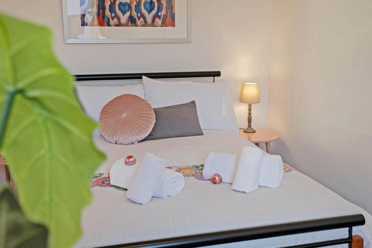 Cozy With Character Logie Main Door Flat * Edinburgh
