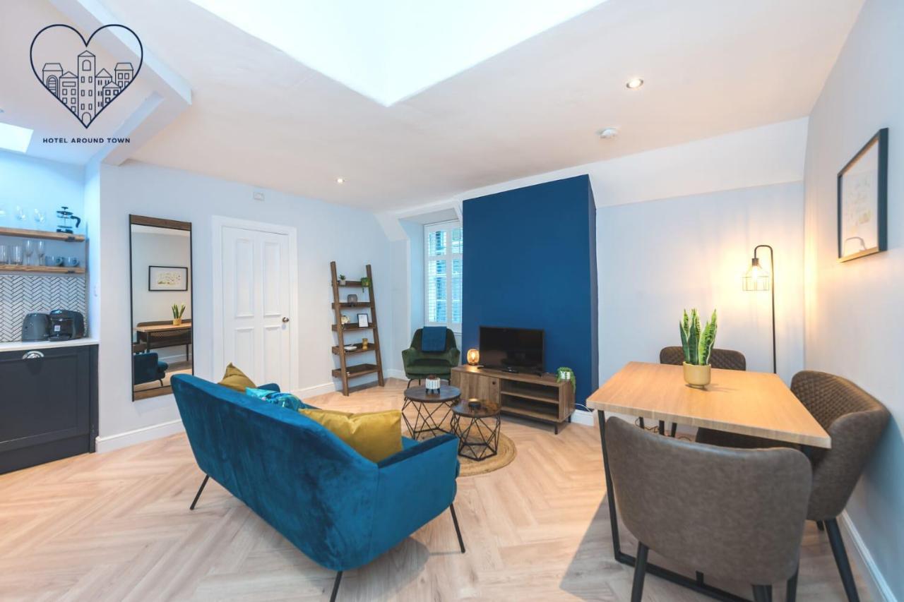 Quiet, 2 Bedroom Royal Mile Gem Apartment