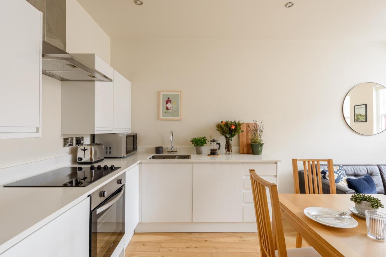 The Lady Stair's - Royal Mile Apartment