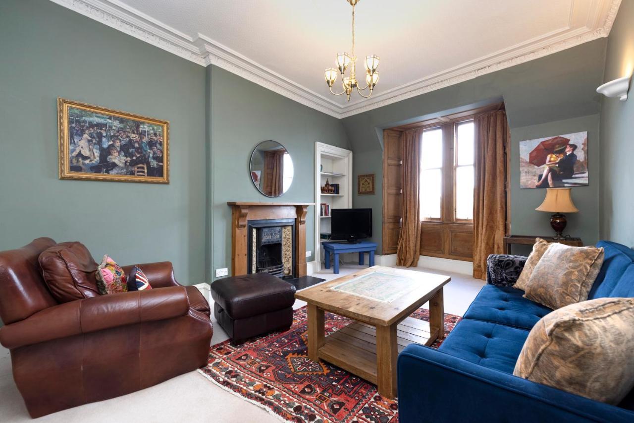 Joivy Old Town 1-bed With Stunning Views Apartment Edinburgh