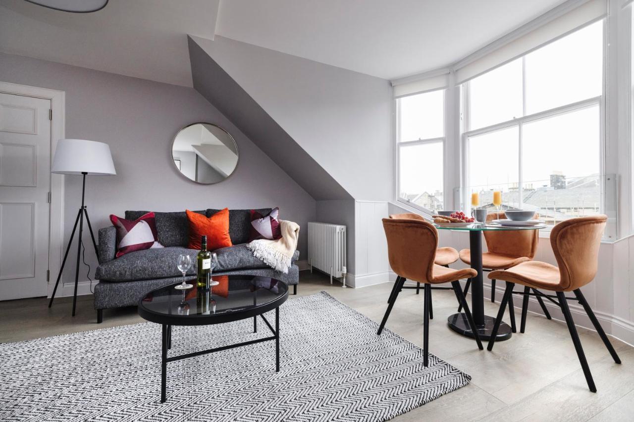 Altido Gorgeous Flat Overlooking Castle Apartment *