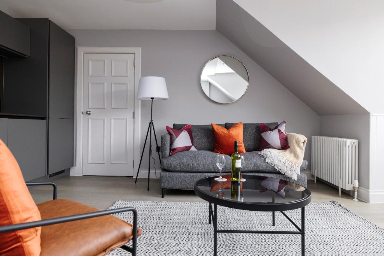Altido Gorgeous Flat Overlooking Castle Apartment *
