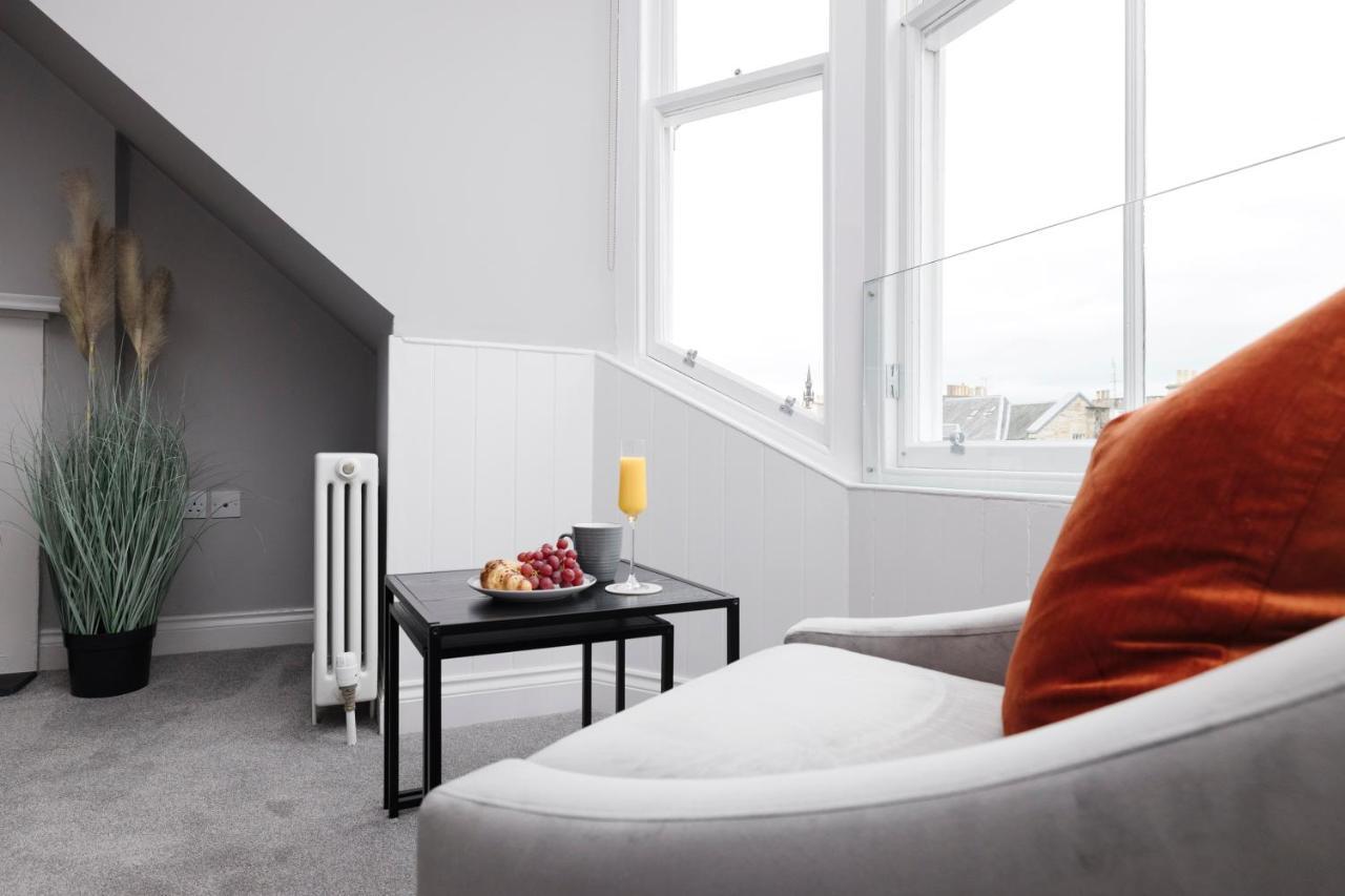 Altido Gorgeous Flat Overlooking Castle Apartment *