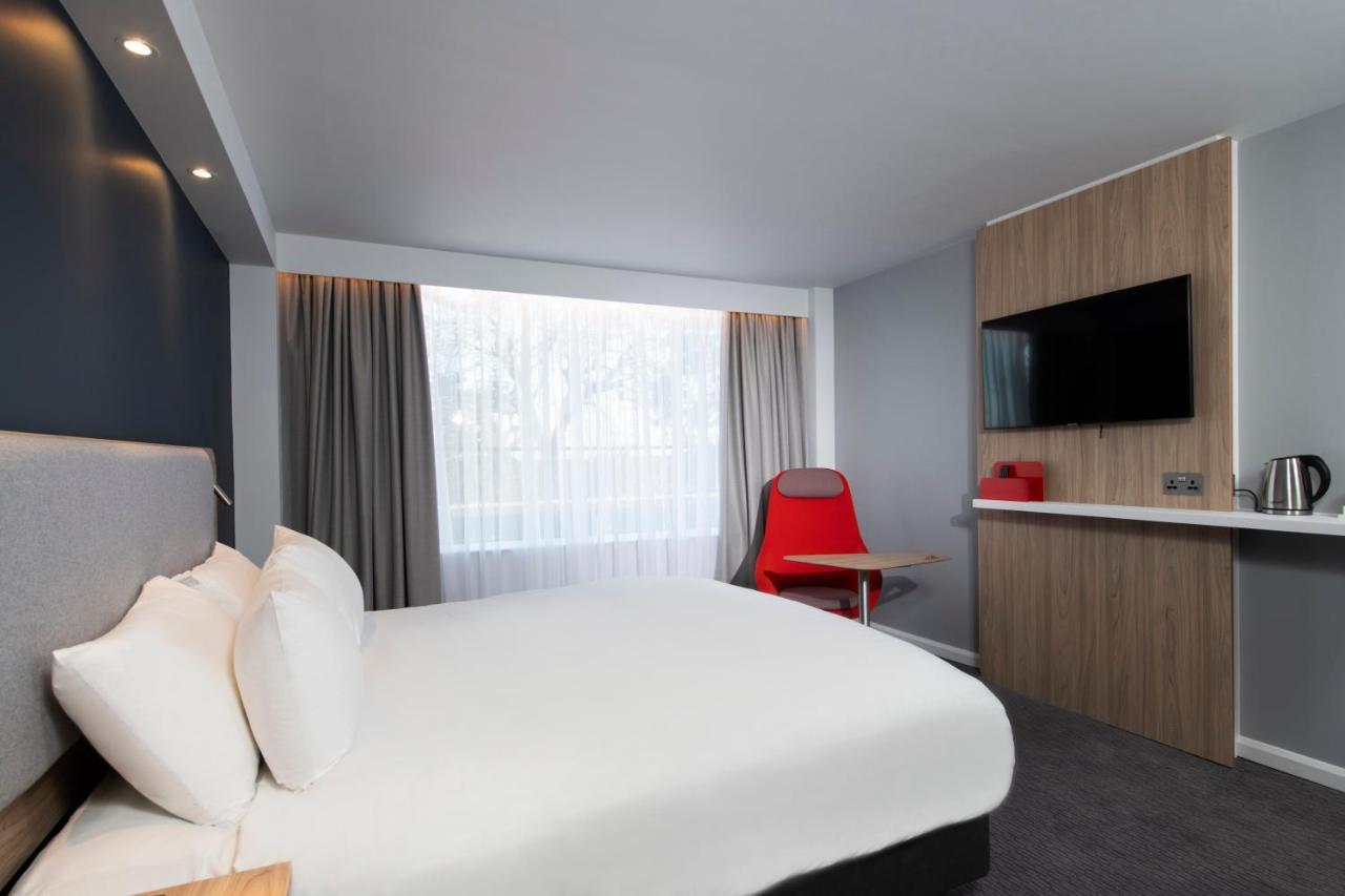 Holiday Express City West By Ihg Hotel Edinburgh