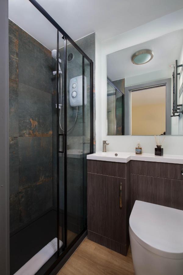 Holyrood New Apartment Edinburgh