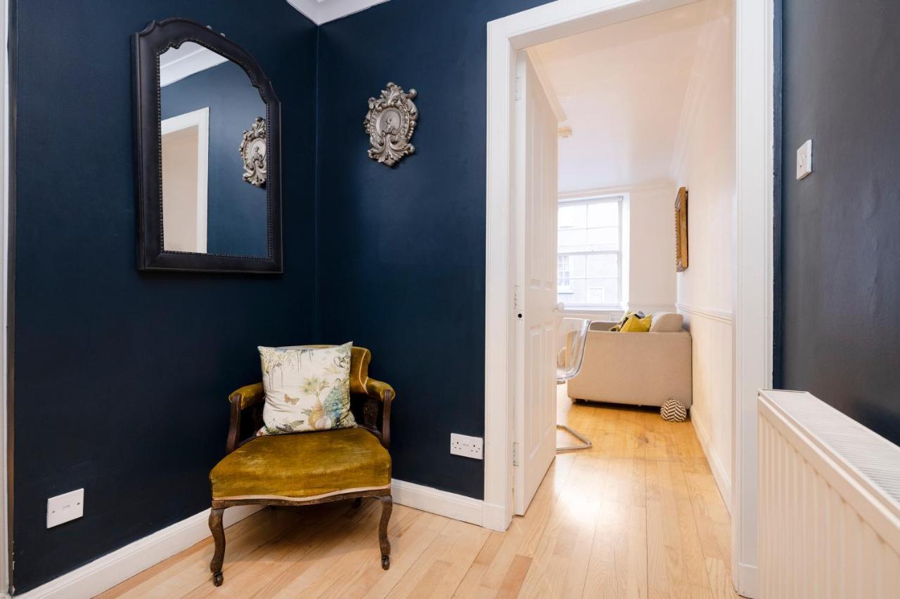 Apartment Joivy Charming With Patio Nearby The Castle Edinburgh