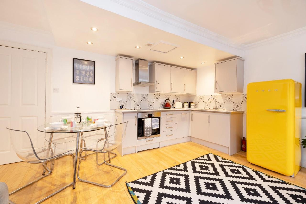 Joivy Charming With Patio Nearby The Castle * Edinburgh