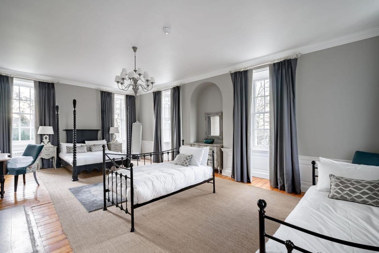 Holiday home Drylaw House, Grade A Listed Mansion Near Centre Edinburgh