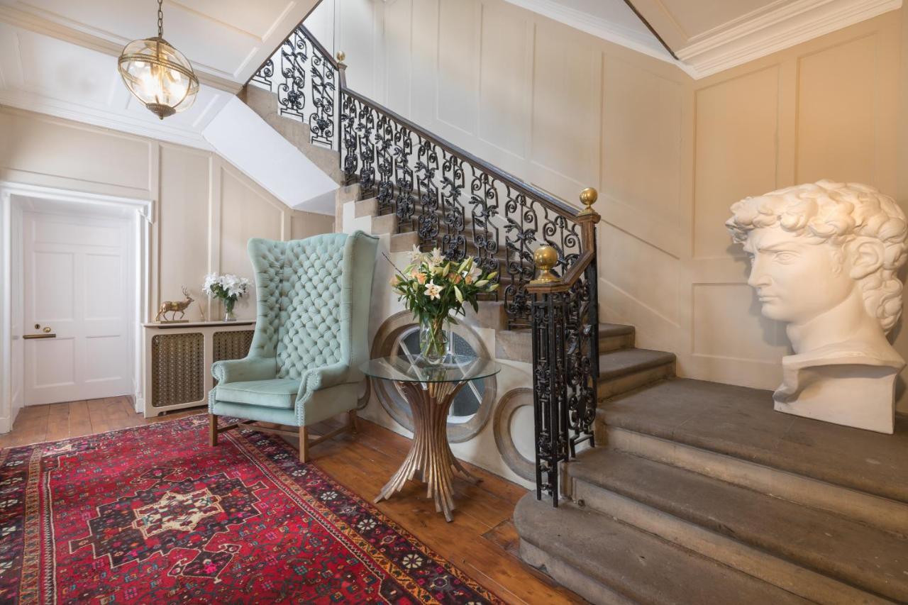 Drylaw House, Grade A Listed Mansion Near Centre Holiday home