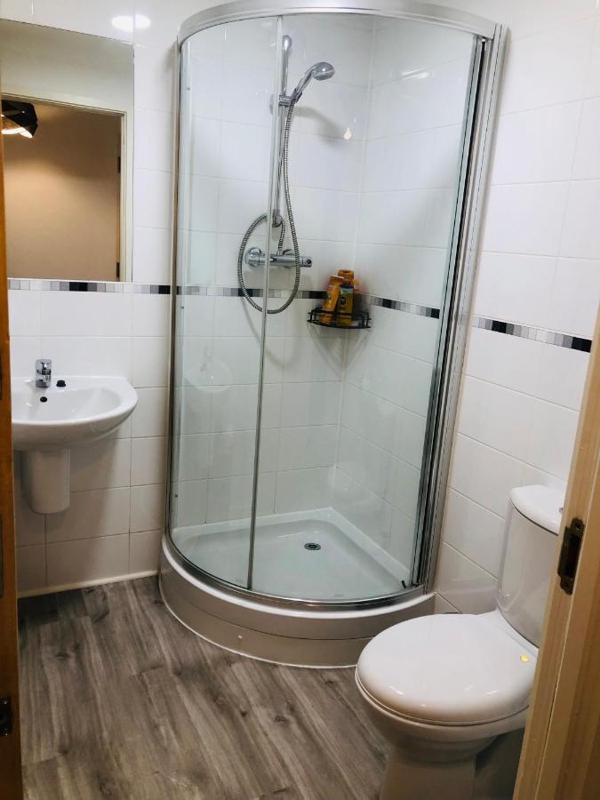 Apartment 2 Bath Free Parking Edinburgh