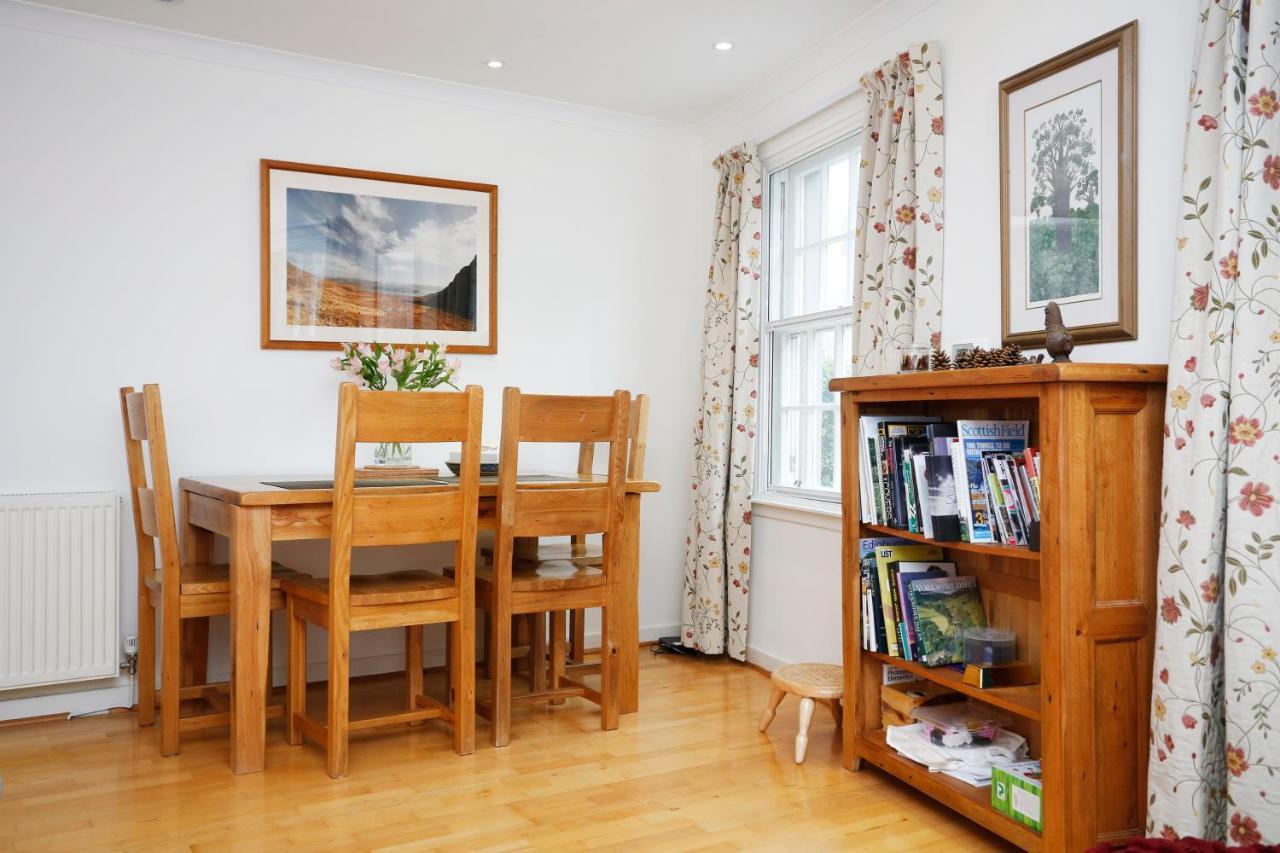Mews Apartment