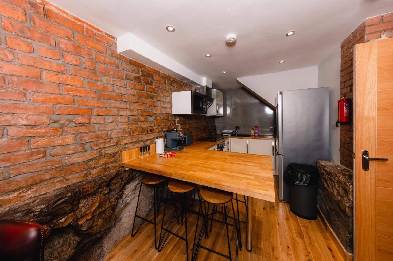 Apartment Superb Luxury Quality Central Apartment On Canal Edinburgh