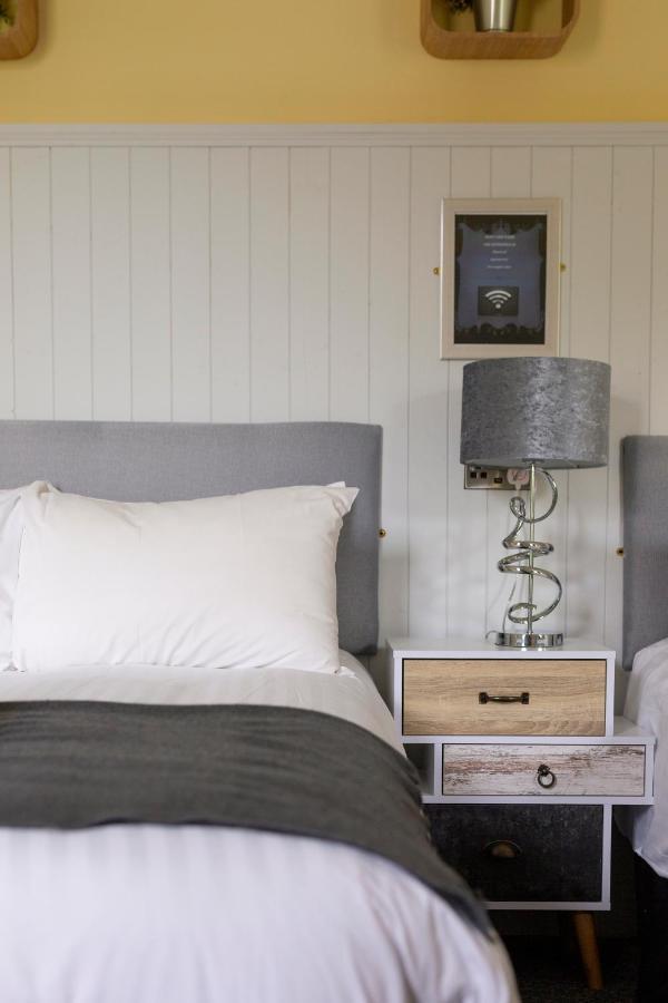 48 Gilmore Place Residences Guest house