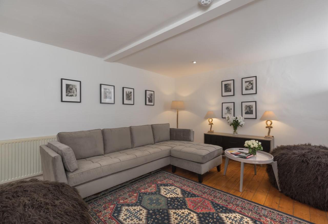 Holiday home Drylaw House, Grade A Listed Mansion Near Centre Edinburgh