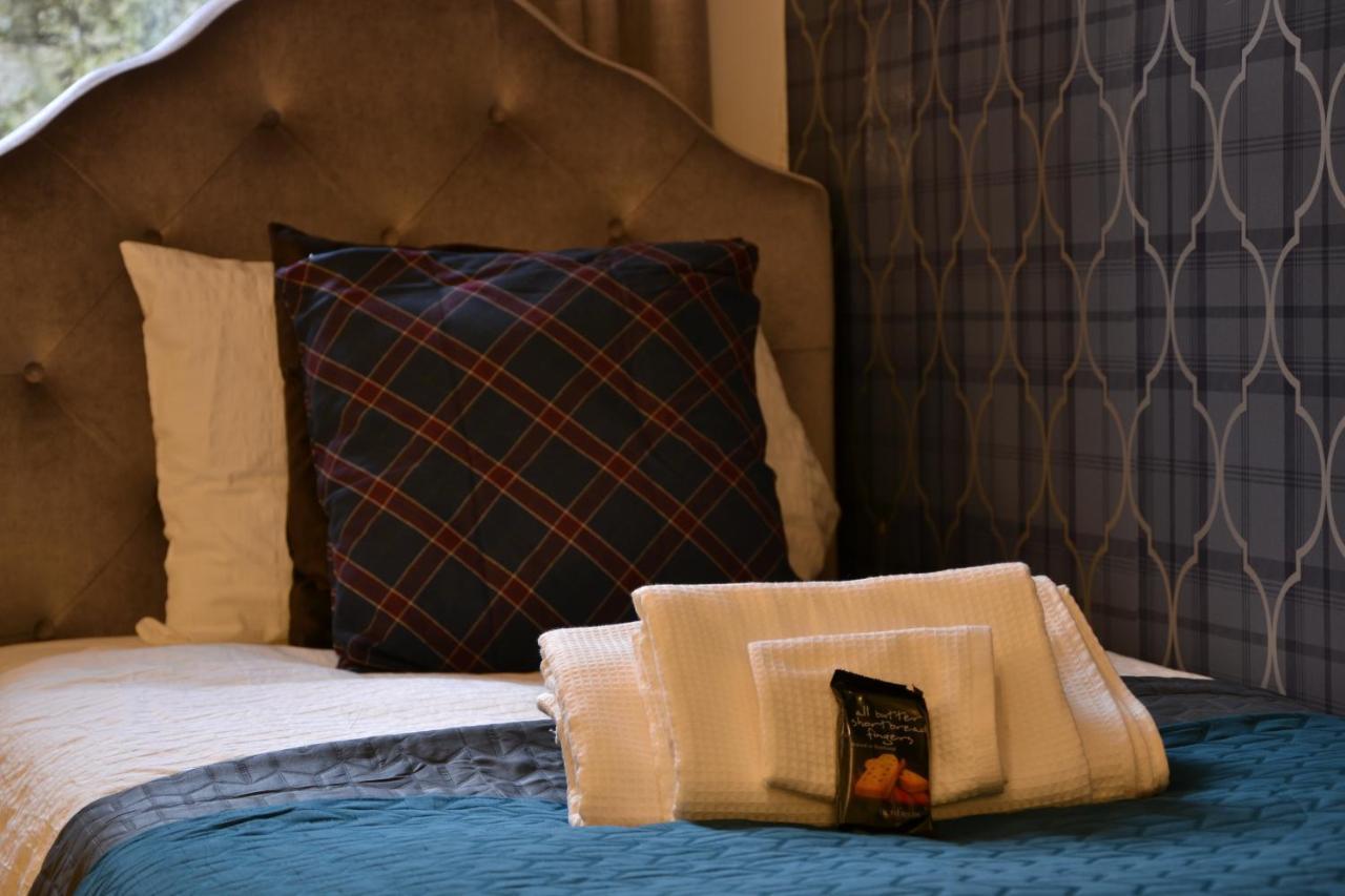 Luxury Scottish In Peaceful Meadows Park Edinburgh