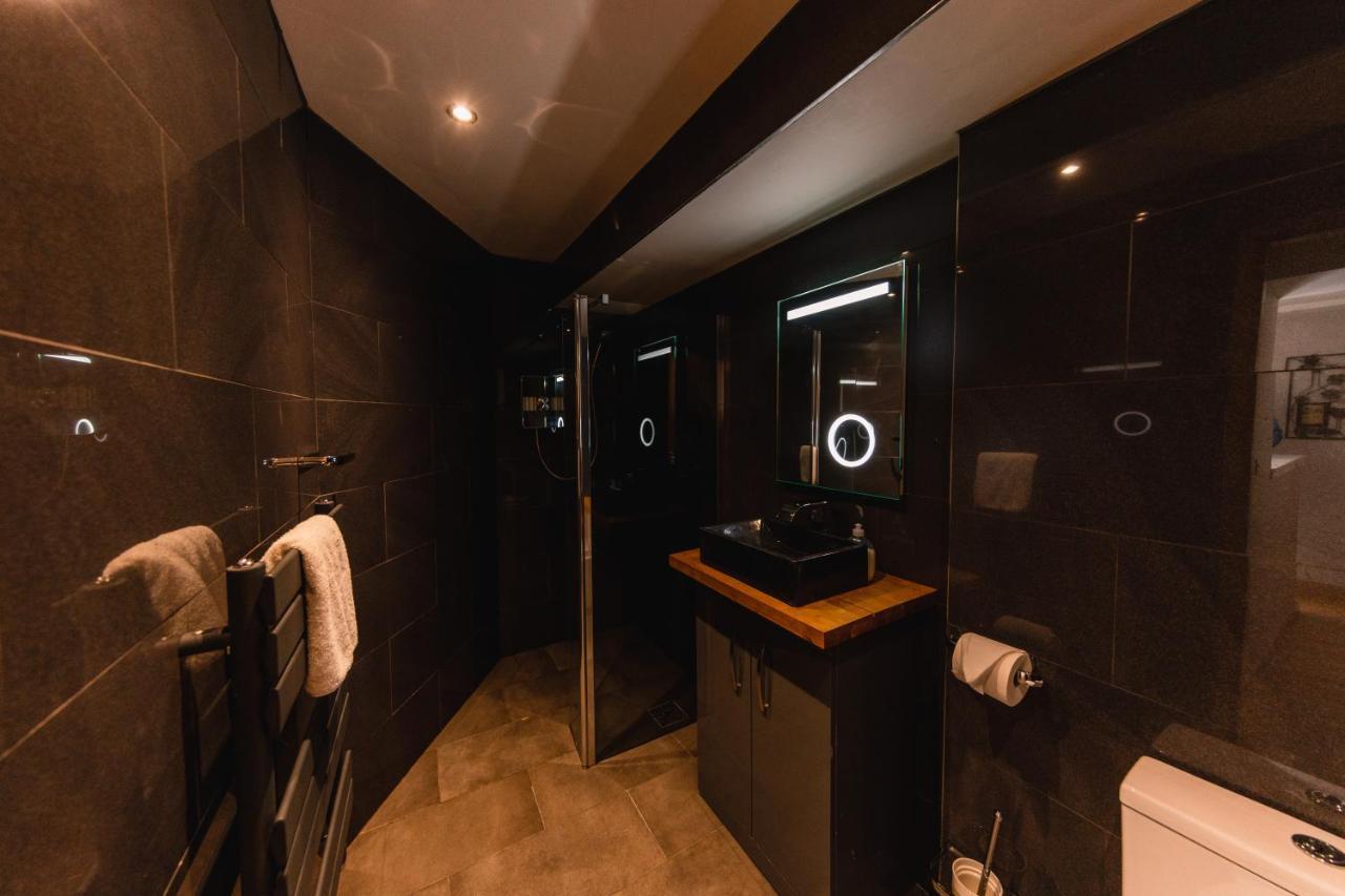 Superb Luxury Quality Central Apartment On Canal Apartment *