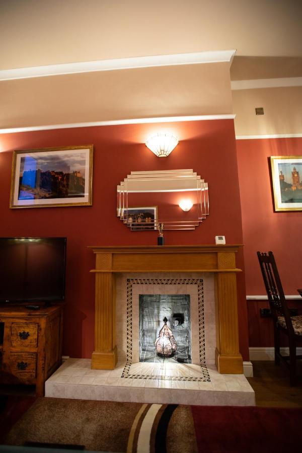 Apartment 1 Bedroom Apartment EDI