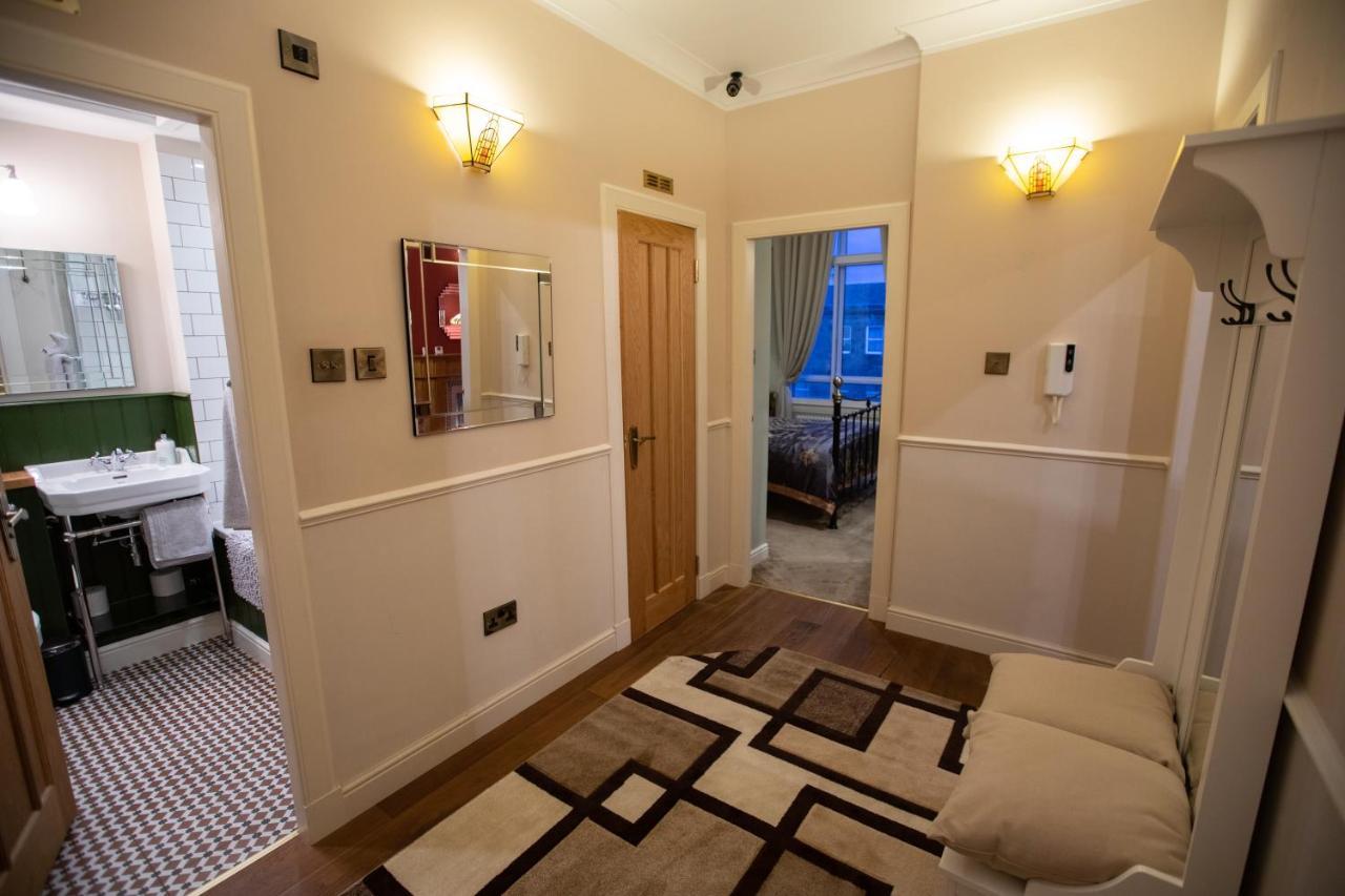 Apartment 1 Bedroom Apartment EDI
