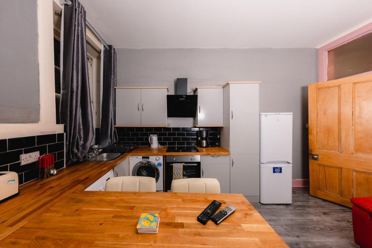 Apartment Super Central 4 Bedrooms Apartment By Calton Hill