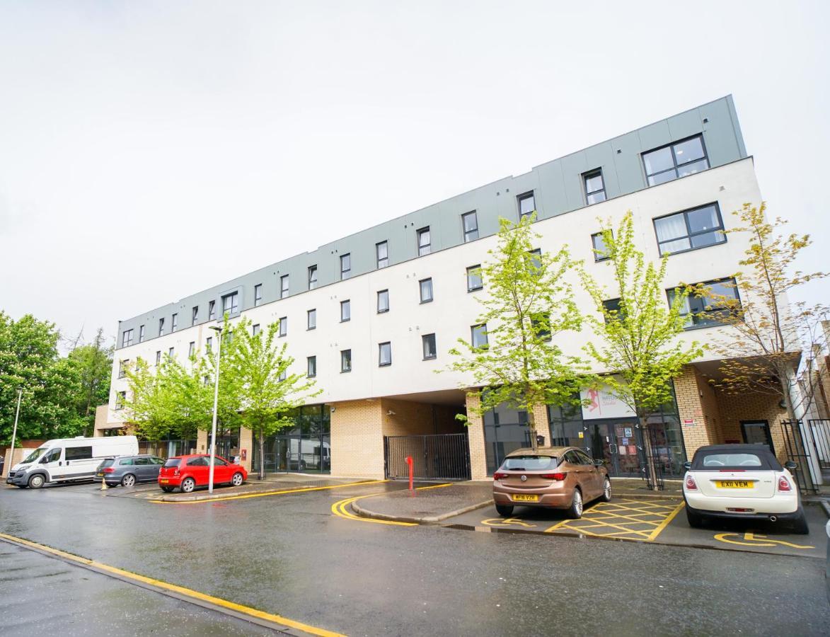 Beaverbank Place - Campus Apartment *
