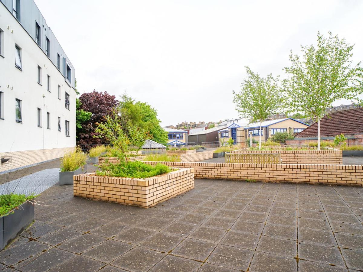 Beaverbank Place - Campus