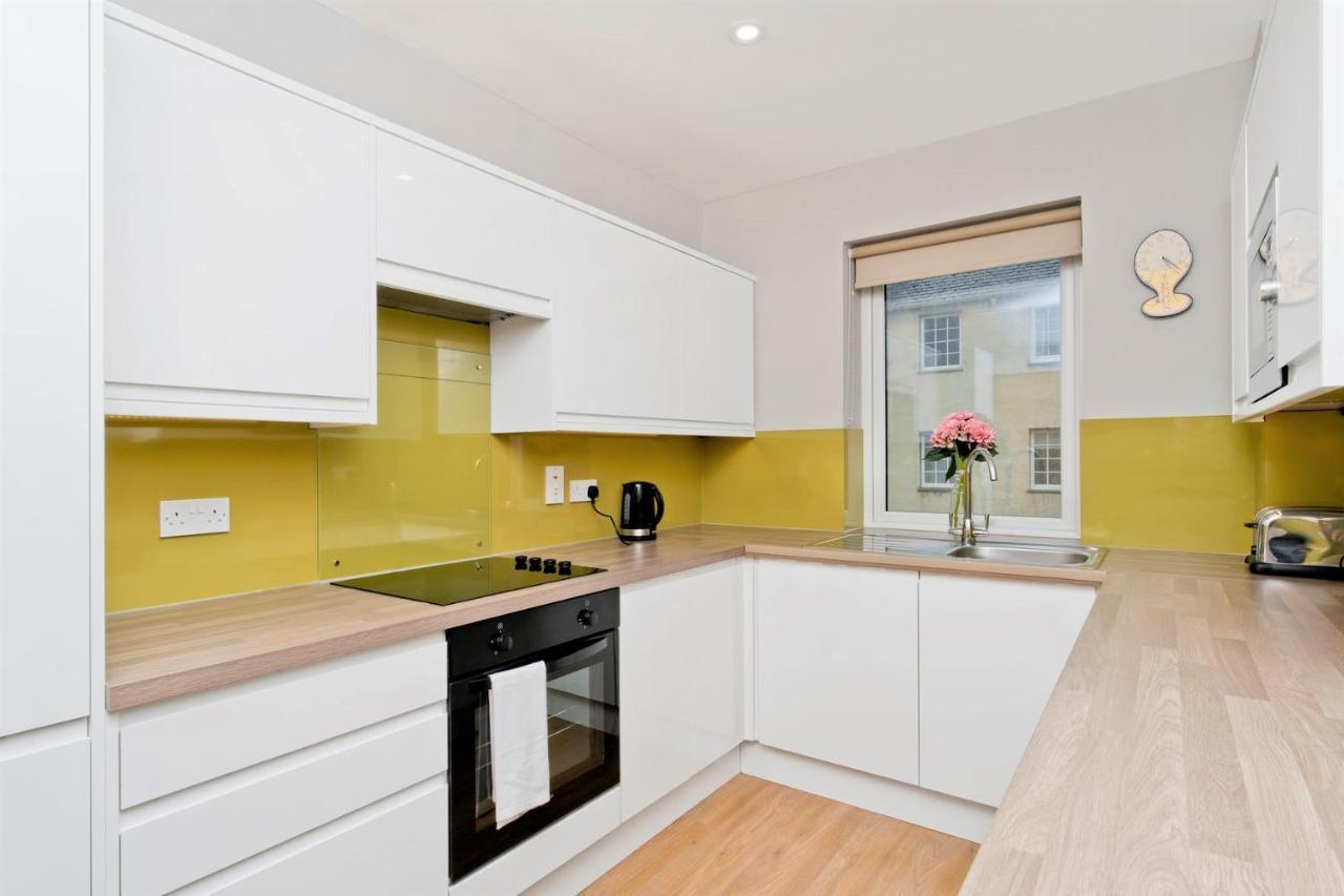Charming Old Town 2 Bed Apt, 2mins From Royal Mile *