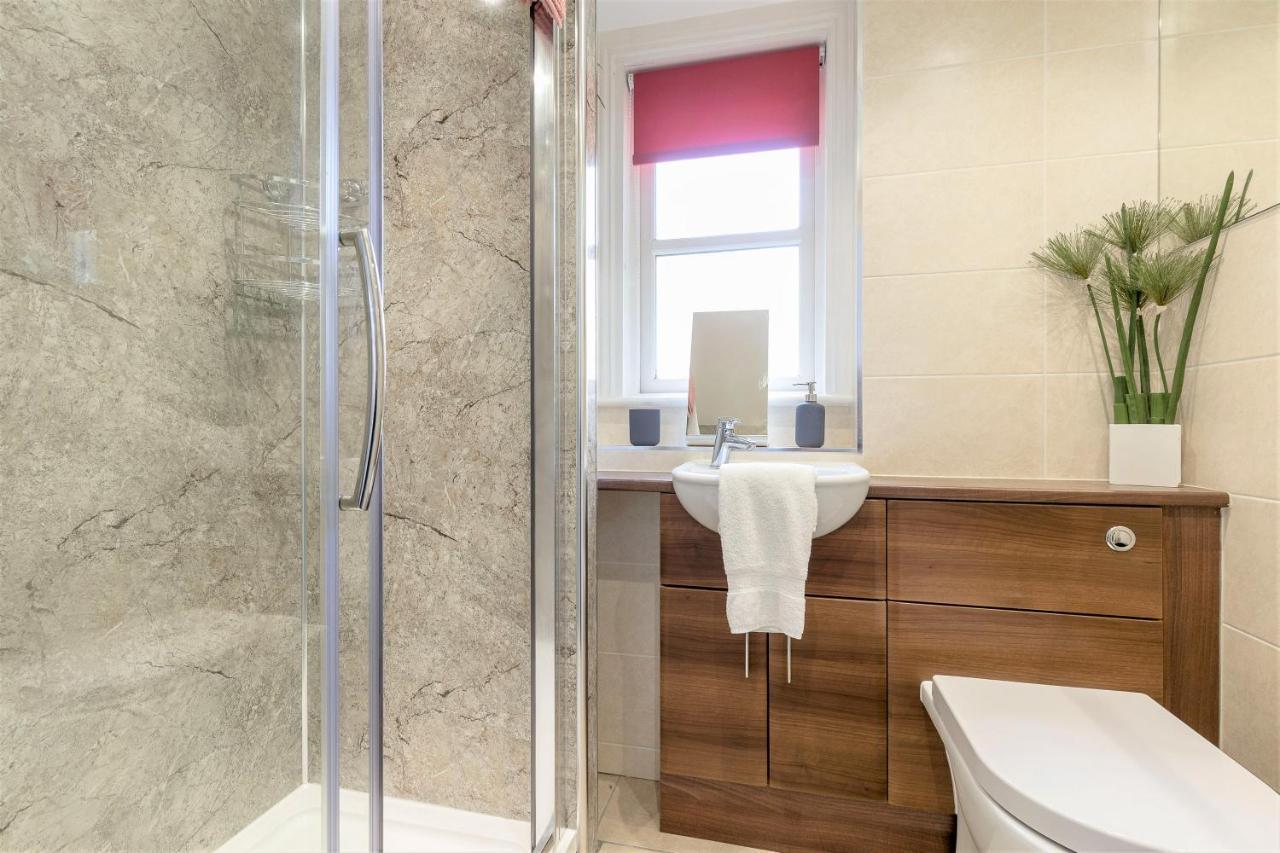 Stunning 1 Bed At Holyrood Palace & Arthurs Seat Apartment EDI