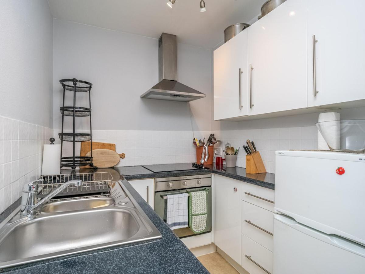 Cosy 1 Bed Flat In Historic Victorian Building Edinburgh