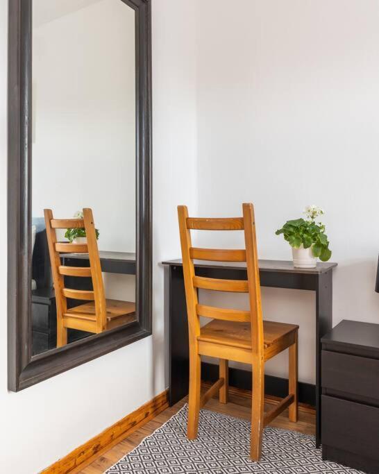 Apartment Beautiful 2 Bedroom Flat In *