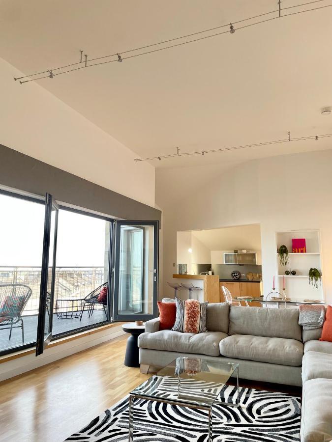 Penthouse 101 Apartment